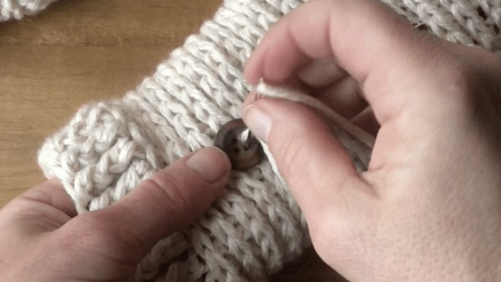 how-to-crochet-a-mitten-adding-a-button