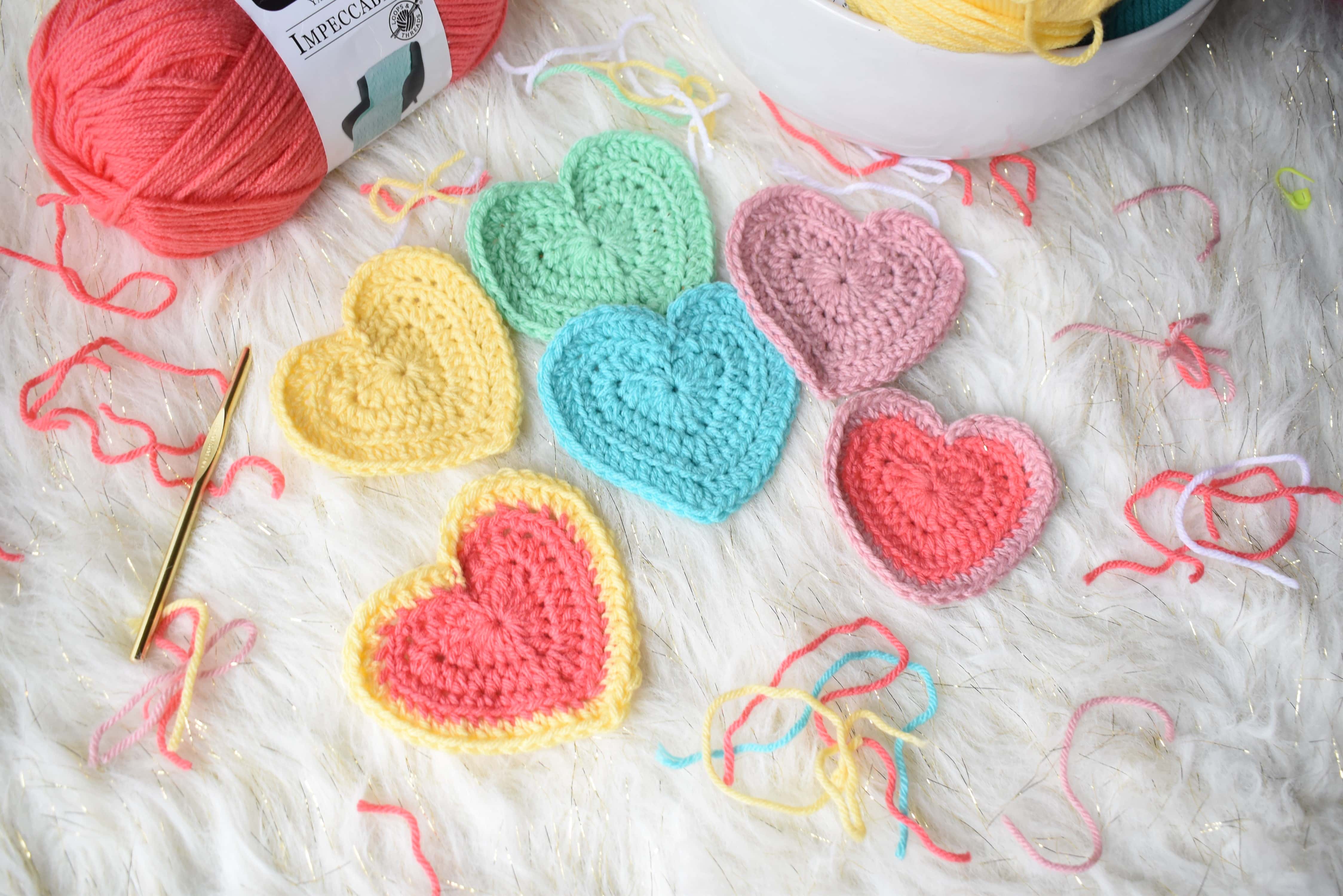 Easy Crochet Heart Pattern - Stardust Gold Crochet