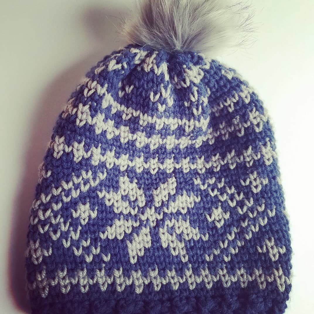 How to Crochet a Fair Isle Crochet Beanie Pattern (step-by-step) - Stardust  Gold Crochet