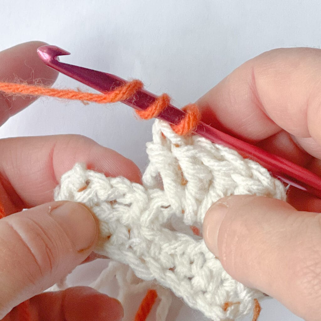 crochet pumpkin stitch tutorial (step 3)