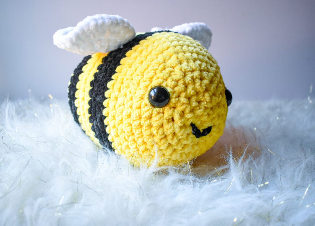 cute crochet honeybee