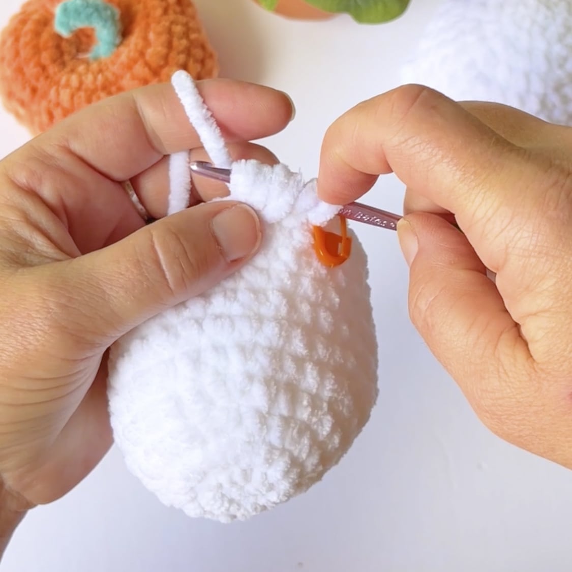 Crochet Ghost Pattern | No-Sew (Quick & Easy) - Stardust Gold Crochet